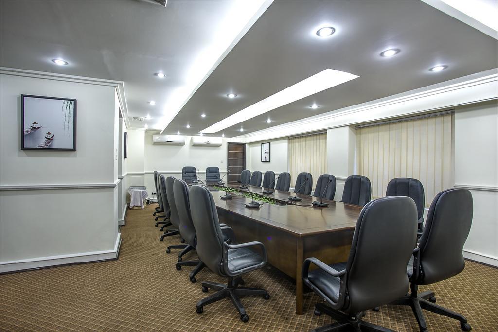 Hotel Agrabad Limited Chittagong Bagian luar foto